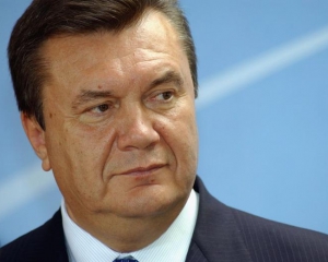 Янукович &quot;поаплодировал&quot; мирным акциям протеста против приостановления евроинтеграции