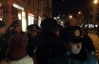 На львівському Євромайдані затримали молодика зі зброєю
