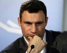 Кличко уже звинуватив Януковича в державній зраді