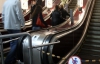 На мітинг йде стільки людей, що не витримують ескалатори у метро