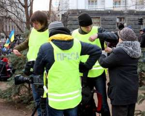 Міліція відкрила більше двадцяти справ про побиття журналістів в Києві