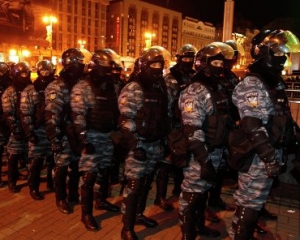 На Киев идет колонна силовиков, - СМИ
