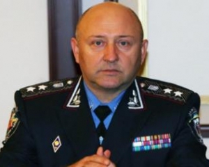 Міліція погрожує діяти жорстоко, якщо мітингувальники не залишать адмінбудівлі