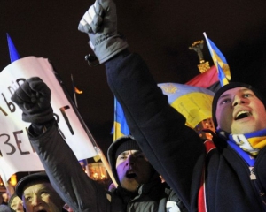"Путін, не заважай людям жити!" - в Петербрурзі підтримали євромайдан