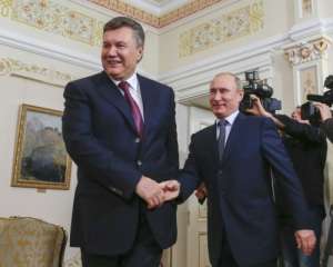 Янукович прилетел в Россию