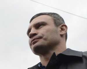 Если президент не слышит, надо идти на Межигорье - Кличко