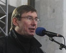 Опозиція підтримала вимоги активістів Євромайдану - Луценко