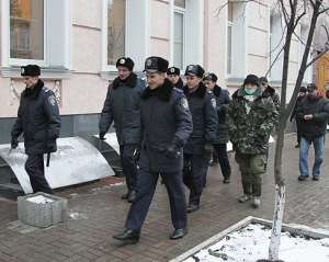 В Киеве милиция с афганцами выискивает тех, кто употребляет алкоголь на Майдане