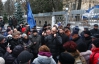 "Мы их не выпустим - разве что нас побьют и уедут" - дозор в Василькове собирается держать спецназовцев до конца майдана