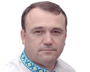 Леонида Даценко хотят снять с выборов за &quot;неправильные&quot; стихи
