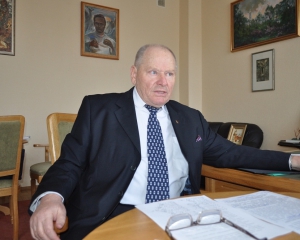 "Якби хтось спрямував спецназ проти адміністрації, Янукович теж нічого не знав би?"