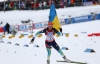 "За Майдан" - биатлонистки поддержали украинцев на вручении золотых медалей