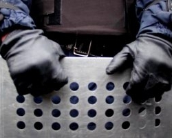 У Василькові штурмують офіс опозиції - "Батьківщина"