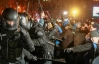 На Майдане людям ломают ноги