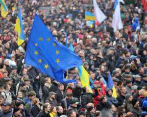 Со стороны Европейской площади милиция также разблокировала Майдан