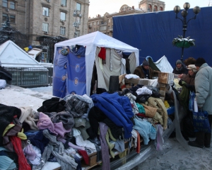 На Майдан просять привезти шкарпетки, мило та гігієнічні засоби