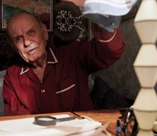 "Кое-кто хочет сделать из Симоненко ангела. Кое-кто наоборот. А он был обычный мужчина"