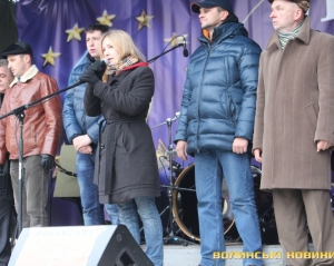 Луцькій активістці Євромайдану за повішення портретів Януковича загрожує 4 роки в&#039;язниці