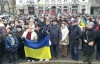 В центре Харькова сожгли автобус евромайдановцев