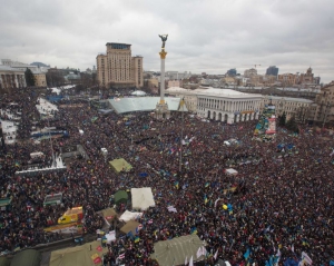 Киевсовет требует разогнать Евромайдан