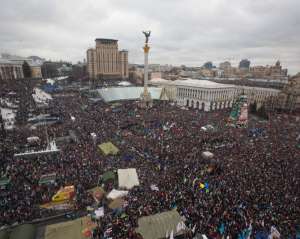 Киевсовет требует разогнать Евромайдан