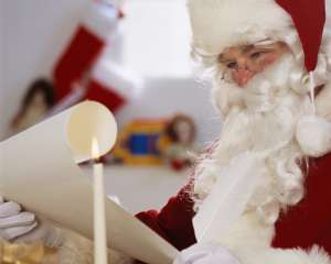 Киевлянка заработала 10 тысяч на написании писем Деда Мороза