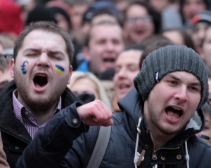 Правоохоронці заблокували майданівцям прохід до МВС