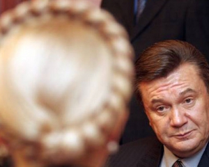 Тимошенко просит мировое сообщество применить санкции к Януковичу и Ко