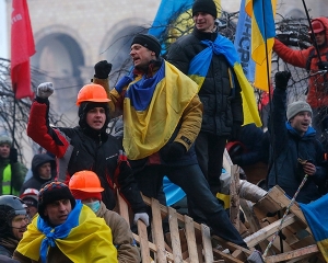 На київському Майдані збирають вірші про Євромайдан