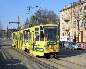 У Дніпропетровську водії трамваїв заблокували депо і вимагають зарплати