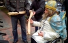 Миколай з тернопільського Євромайдану приніс владі великі різки 