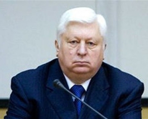 Пшонка: виновных в разгоне Майдана ищут среди чиновников и силовиков