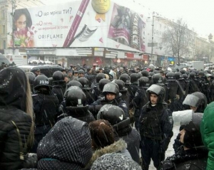 Для охраны правопорядка в столицу свезли 3 тыс. солдат внутренних войск