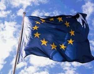 Активісту, який підняв у Черкасах прапор ЄС, суд заборонив покидати межі міста
