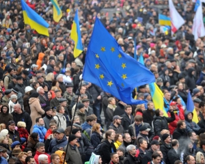Сегодня Евромайдан посетят представители Европарламента и российской оппозиции