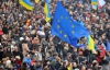 На Євромайдані вже зібралося сто тисяч людей