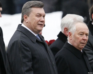 Янукович дав доручення Азарову і Рибаку прийняти бюджет до Нового року 