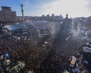 Евромайдан угрожает правительству &quot;автоколлапсом&quot;