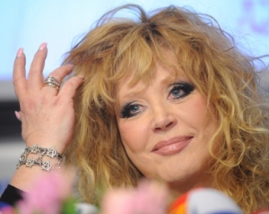 В России "Женщиной года" стала Пугачева