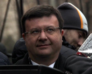 "Оточимо кільцем недобитого яйцем" — мітинг з-під "Межигір'я"