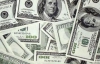 Курс долара продовжує поволі знижуватися