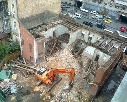 В Киеве строители разрушили дом первого президента Украины