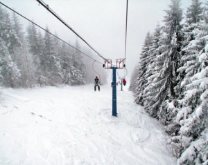 Свята найкраще проводити на горі Тростян