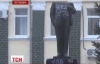 На Полтавщині замість обезголовленого Леніна вимагають встановити Хмельницького