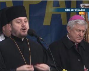 "Идет страшная демоническая борьба" - первое народное вече 2014 года началось с молитвы
