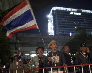 Оппозиция в Таиланде добивается выполнения своих требований