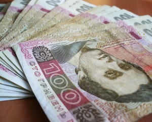 Украина заняла последнее место в СНГ по темпам роста зарплат