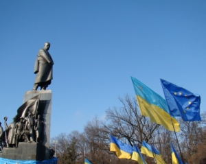 Евромайдан в Харькове есть, а антимайдан - это домыслы политиков