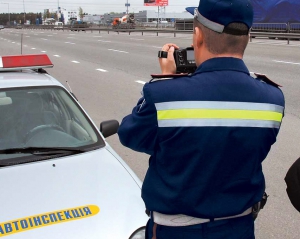 Украинских водителей теперь будут штрафовать с помощью фото- и видеофиксации  