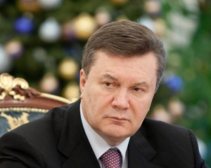 Янукович узаконив &quot;диктатуру&quot; та звільнив Льовочкіна